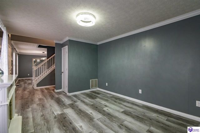50 Freedom Court, Vine Grove, KY 40175