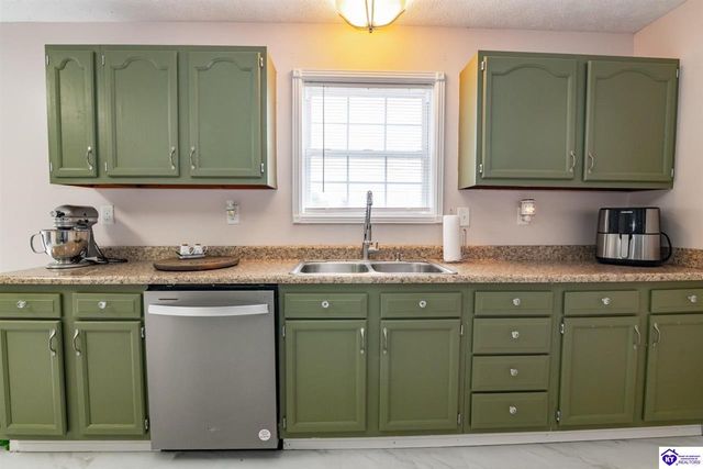 50 Freedom Court, Vine Grove, KY 40175