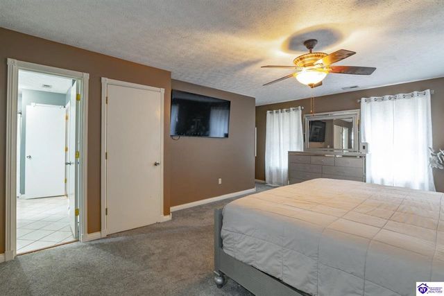 50 Freedom Court, Vine Grove, KY 40175