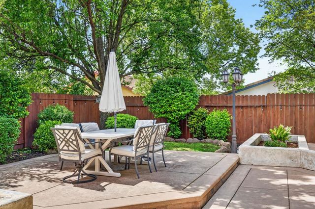 2142 Arnold Drive, Rocklin, CA 95765