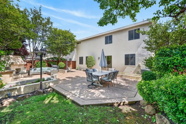 2142 Arnold Drive, Rocklin, CA 95765