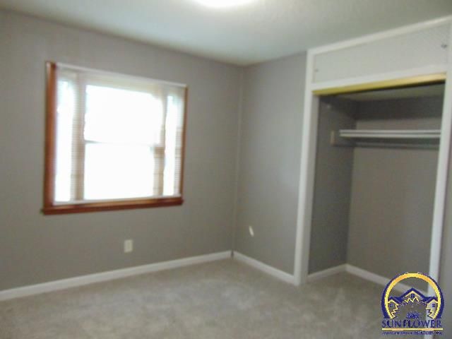 1407 SW Glencoe ST, Topeka, KS 66611