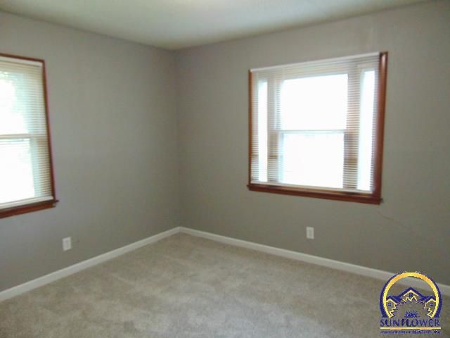 1407 SW Glencoe ST, Topeka, KS 66611