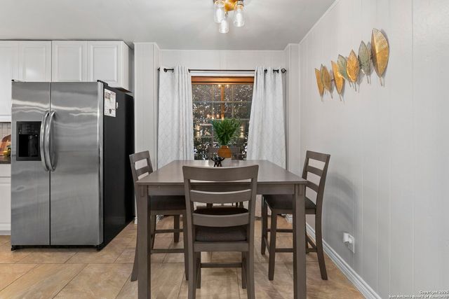 5203 Metcalf, Windcrest, TX 78239