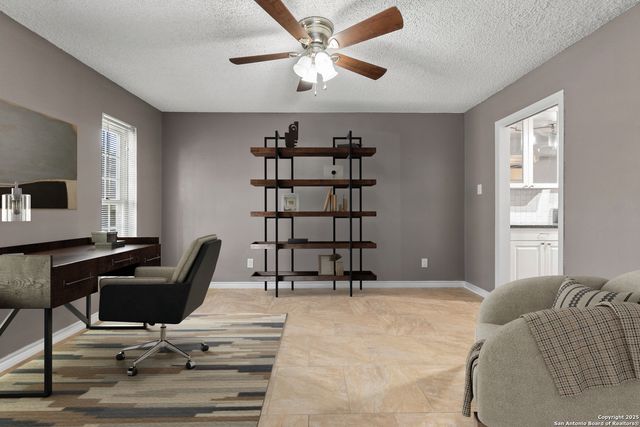 5203 Metcalf, Windcrest, TX 78239