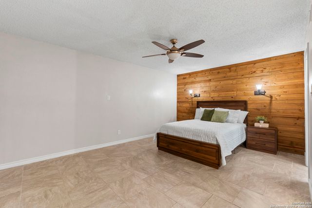 5203 Metcalf, Windcrest, TX 78239