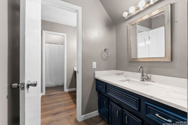 5203 Metcalf, Windcrest, TX 78239