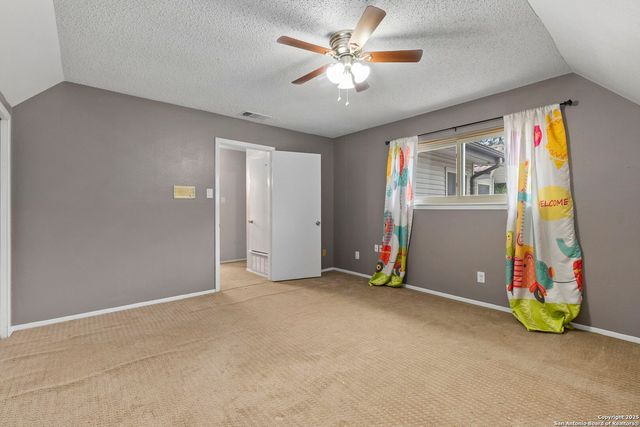 5203 Metcalf, Windcrest, TX 78239