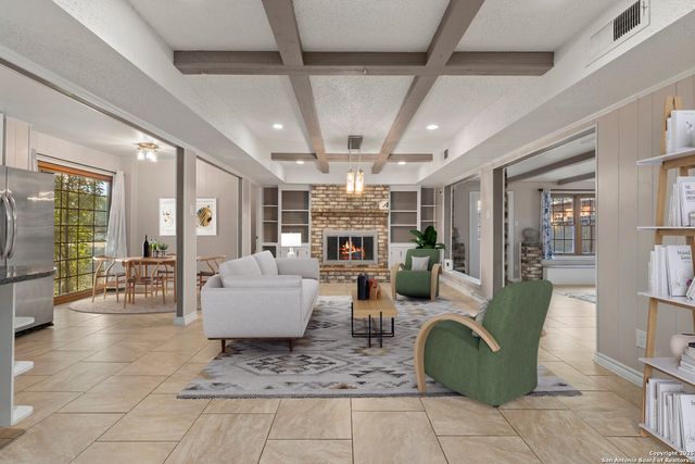 5203 Metcalf, Windcrest, TX 78239