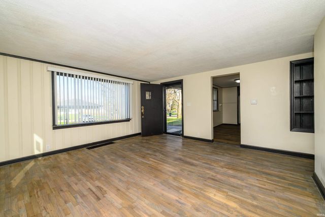 3506 S Penn Street, Muncie, IN 47302