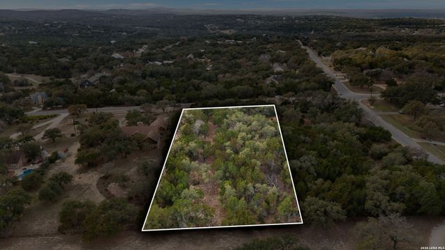 9020 Gainsborough Dr., Spring Branch, TX 78070