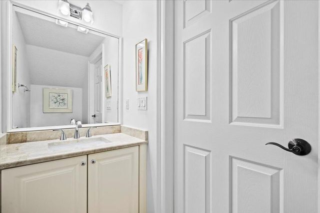 1437 Barlow Court, Palm Beach Gardens, FL 33410