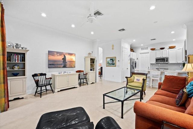 1437 Barlow Court, Palm Beach Gardens, FL 33410