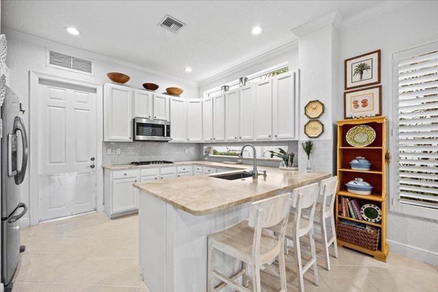 1437 Barlow Court, Palm Beach Gardens, FL 33410