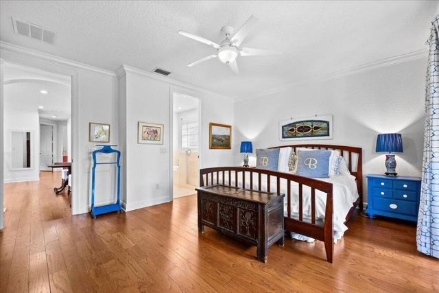 1437 Barlow Court, Palm Beach Gardens, FL 33410