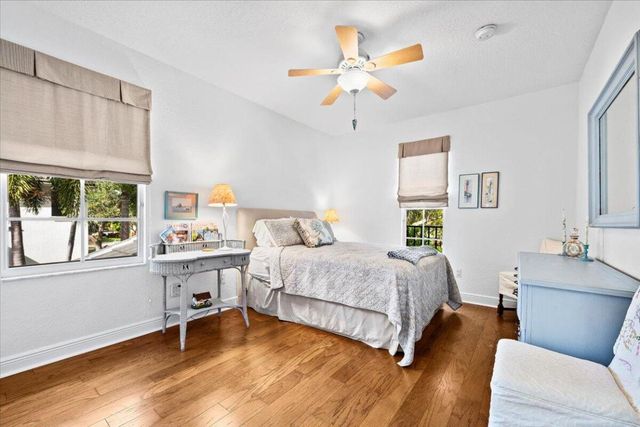 1437 Barlow Court, Palm Beach Gardens, FL 33410