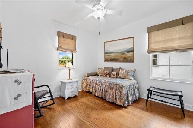 1437 Barlow Court, Palm Beach Gardens, FL 33410