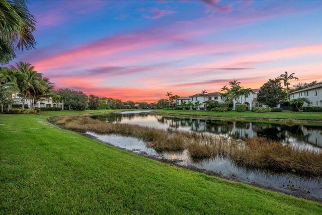 1437 Barlow Court, Palm Beach Gardens, FL 33410