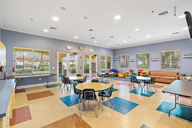 1437 Barlow Court, Palm Beach Gardens, FL 33410