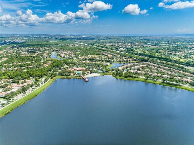 1437 Barlow Court, Palm Beach Gardens, FL 33410