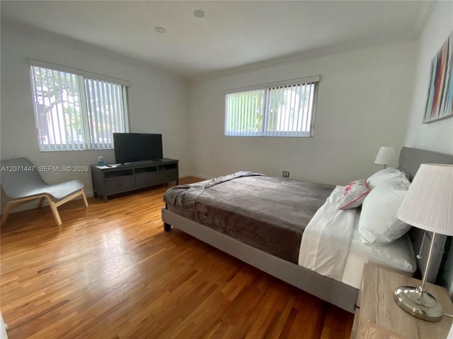 215 Antilla Avenue 1, Coral Gables, FL 33134