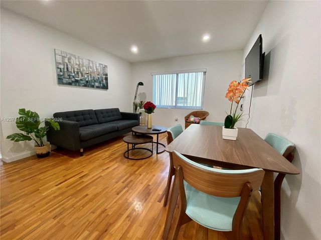 215 Antilla Avenue 1, Coral Gables, FL 33134