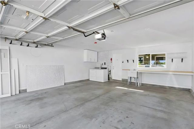 3165 College, Costa Mesa, CA 92626
