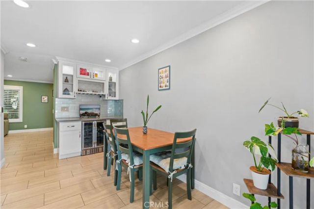 3165 College, Costa Mesa, CA 92626