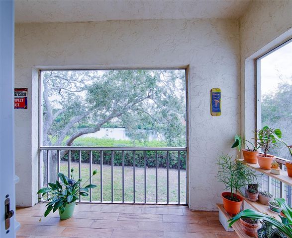 1860 MASSACHUSETTS AVENUE NE 224, St Petersburg, FL 33703