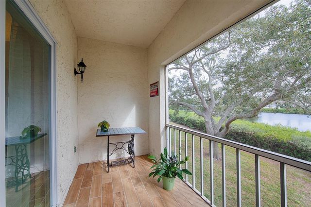 1860 MASSACHUSETTS AVENUE NE 224, St Petersburg, FL 33703