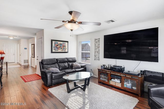 23 N Captains Drive, Little Egg Harbor, NJ 08087