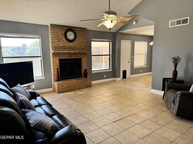 7404 JON MEIER Court, El Paso, TX 79912