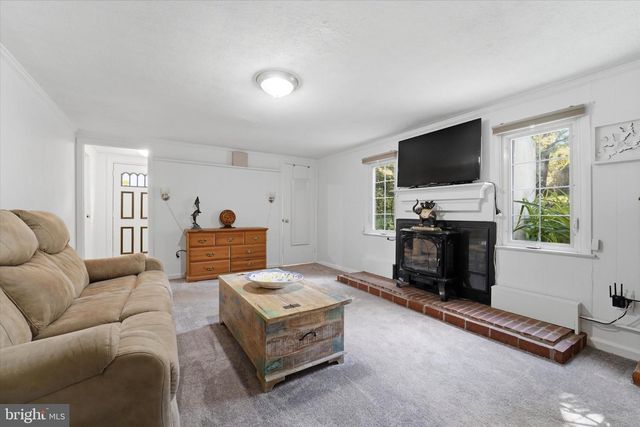 843 STERNER MILL RD, Feasterville Trevose, PA 19053