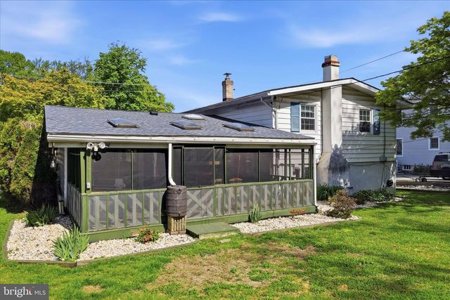 843 STERNER MILL RD, Feasterville Trevose, PA 19053