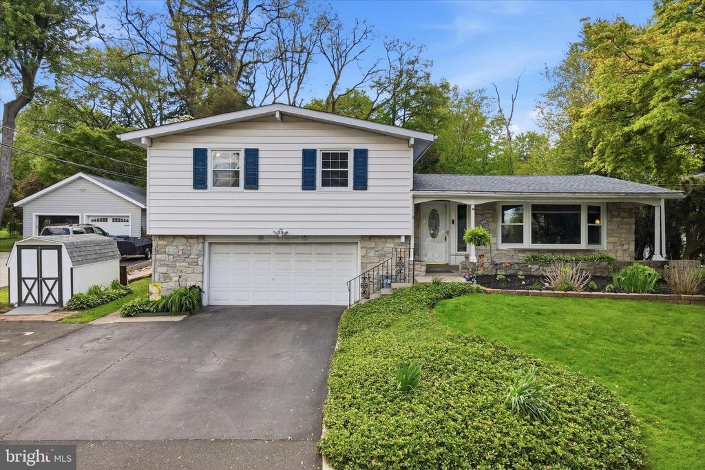 843 STERNER MILL RD, Feasterville Trevose, PA 19053