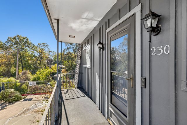 5014 Les Chateaux Drive 230, Dallas, TX 75235