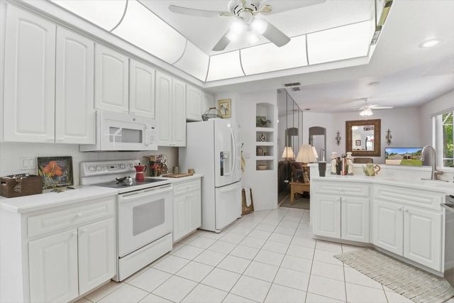 4 POPPY COURT, Homosassa, FL 34446