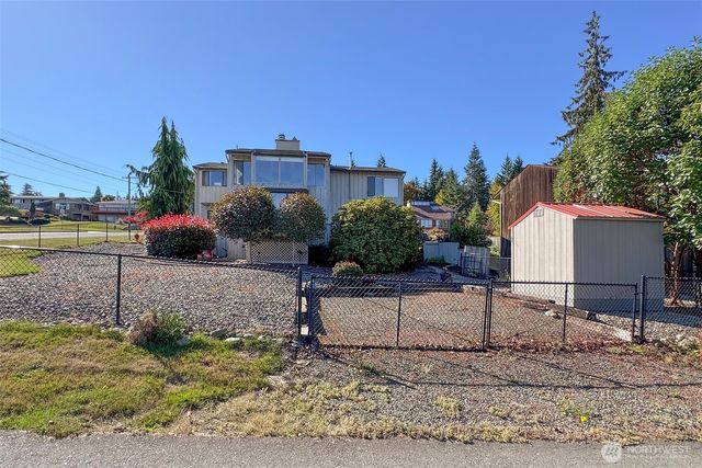 1633 E 5th Street, Port Angeles, WA 98362