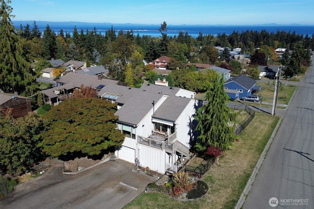 1633 E 5th Street, Port Angeles, WA 98362