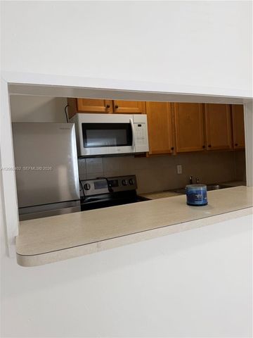 636 SW 8th Avenue 636, Miami, FL 33130