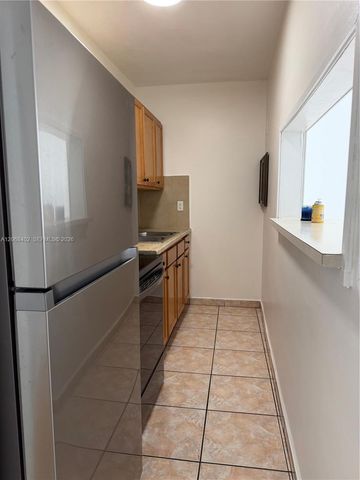 636 SW 8th Avenue 636, Miami, FL 33130