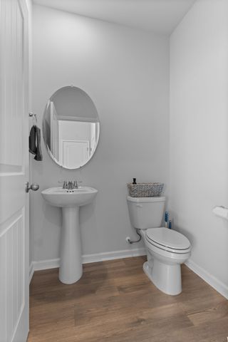 9028 Copenhagen Dr, Murfreesboro, TN 37129