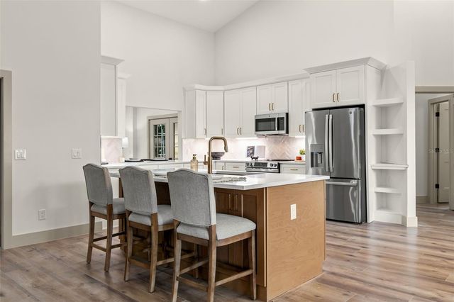 700 W PINEWOOD COURT, Lake Mary, FL 32746