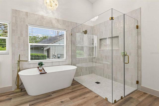 700 W PINEWOOD COURT, Lake Mary, FL 32746