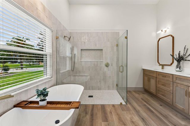 700 W PINEWOOD COURT, Lake Mary, FL 32746