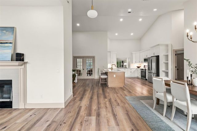 700 W PINEWOOD COURT, Lake Mary, FL 32746