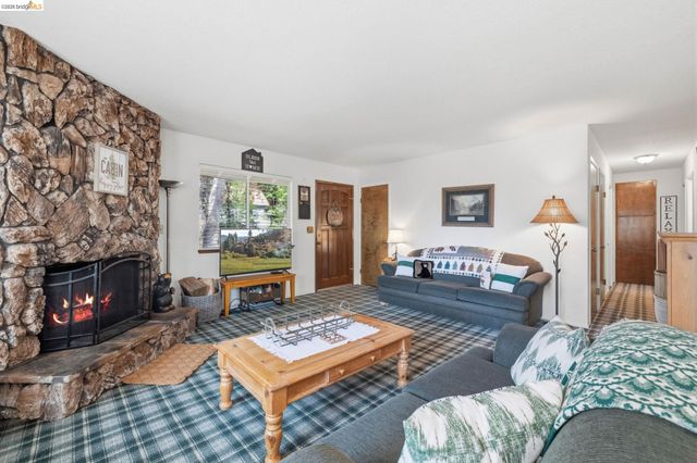 23303 Bluebird Hill Rd, Twain Harte, CA 95383