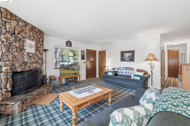 23303 Bluebird Hill Rd, Twain Harte, CA 95383