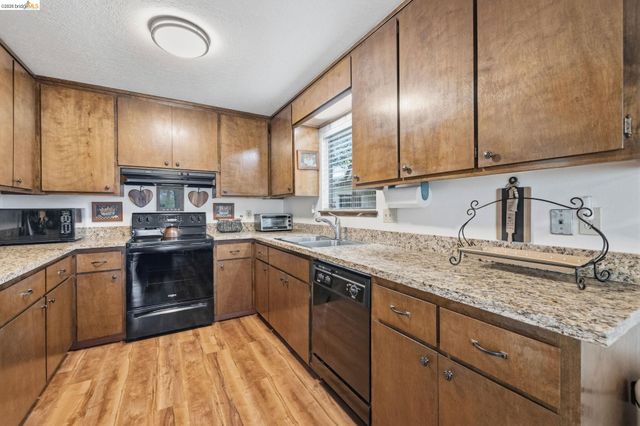 23303 Bluebird Hill Rd, Twain Harte, CA 95383