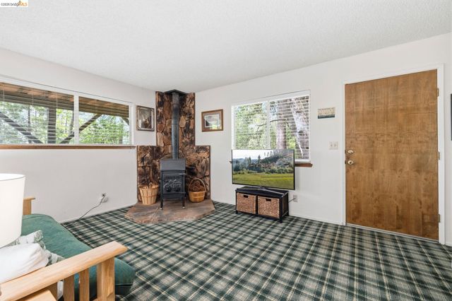 23303 Bluebird Hill Rd, Twain Harte, CA 95383